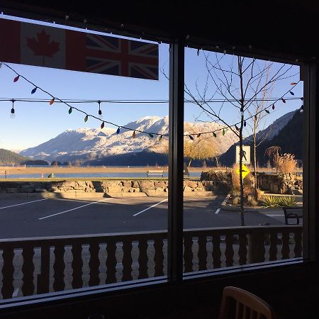 Spring Villa Hotel Harrison Hot Springs Kültér fotó
