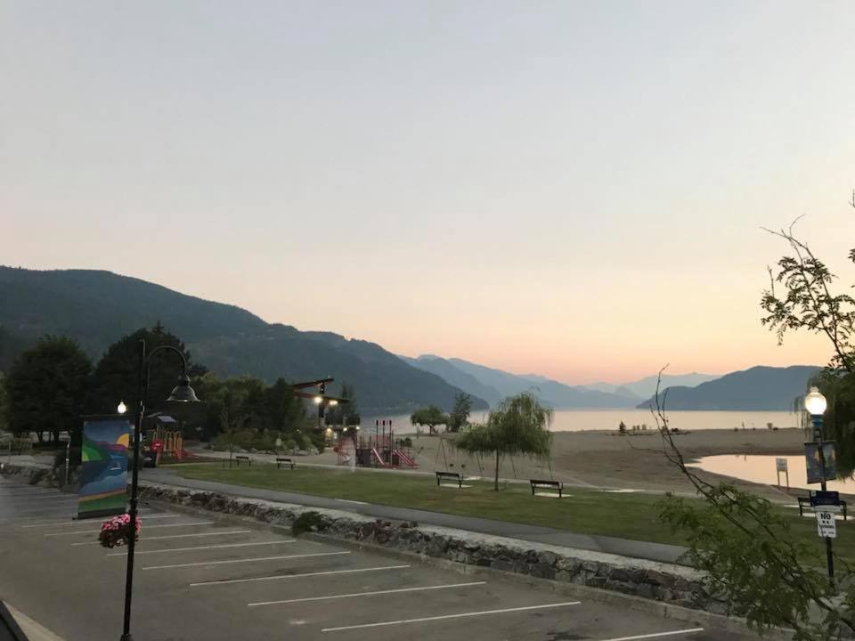 Spring Villa Hotel Harrison Hot Springs Kültér fotó
